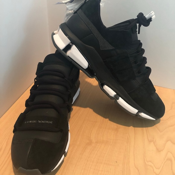adidas Other - Adidas Twinstrike ADV Stretch Leather Sneakers
